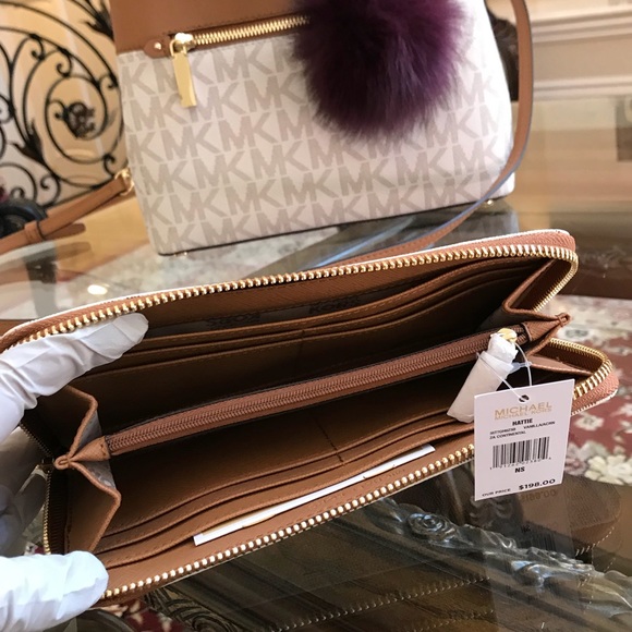 Authentic Michael kors hailee handbag&wallet&pom - Picture 6 of 8